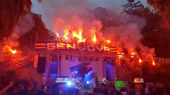 Genova, il derby si avvicina e la Digos vuole riportare ordine nel tifo organizzato: perquisizioni e sequestri