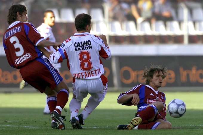Svizzera, Covid a zig-zag: Sion in quarantena e Servette no, domani non si gioca il derby du Rhone