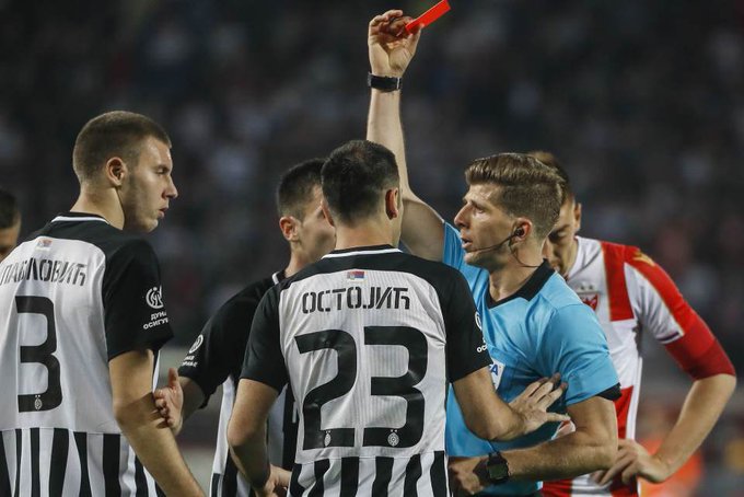 Partizan durissimo dopo il rigore nel derby: “Arbitro condizionato nell’intervallo, poi ha fatto il suo lavoro…”