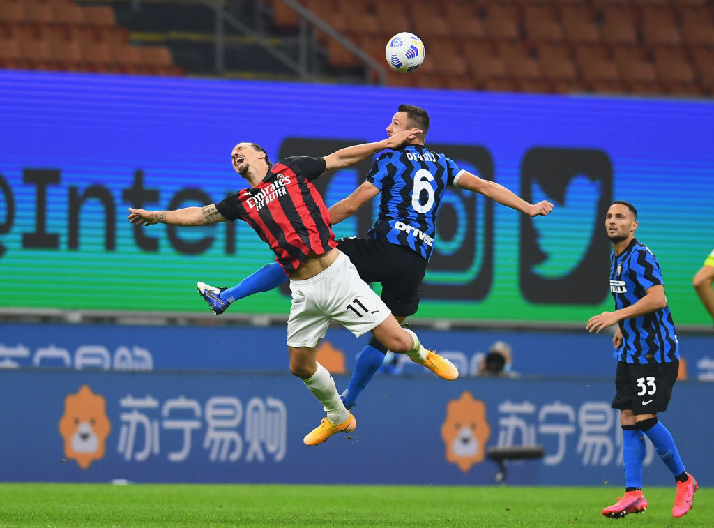 Tifosi Milan, Ibra gira la ruota: negli scorsi derby troppi episodi a favore del Biscione…