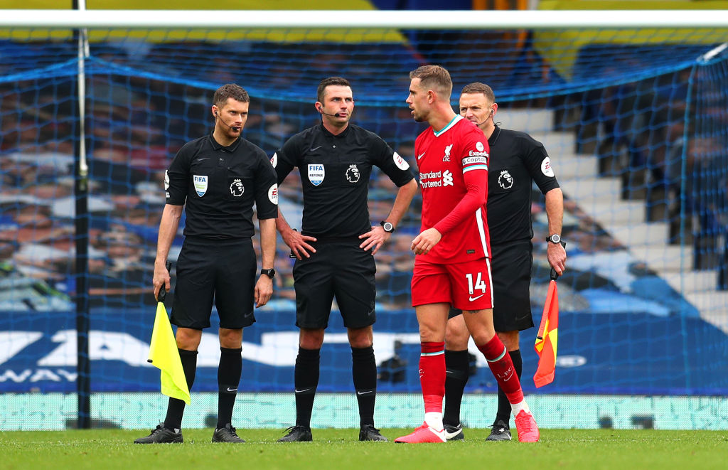 Social storm dopo il derby di Liverpool: cancellate quelle linee e ritracciatele di nuovo sul gol annullato a Henderson!