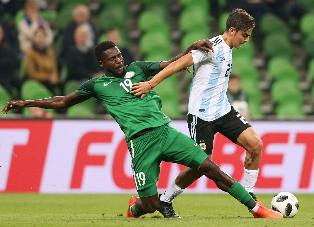 Arabia Saudita, il nigeriano John Ogu lancia l’appello: “Se non cambiano le cose, boicottiamo le partite…!”