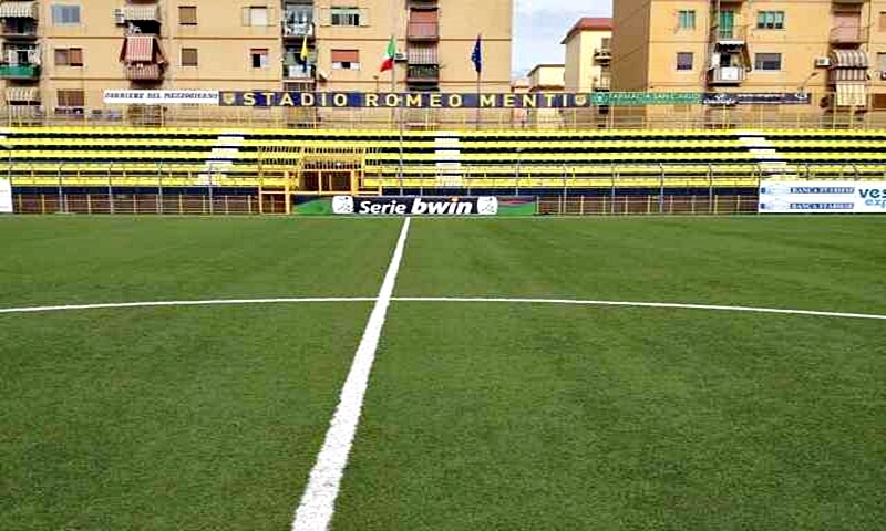 Derby fino a un certo punto, a Castellammare tornano 900 tifosi: vince la memoria di Catello Mari contro la Cavese